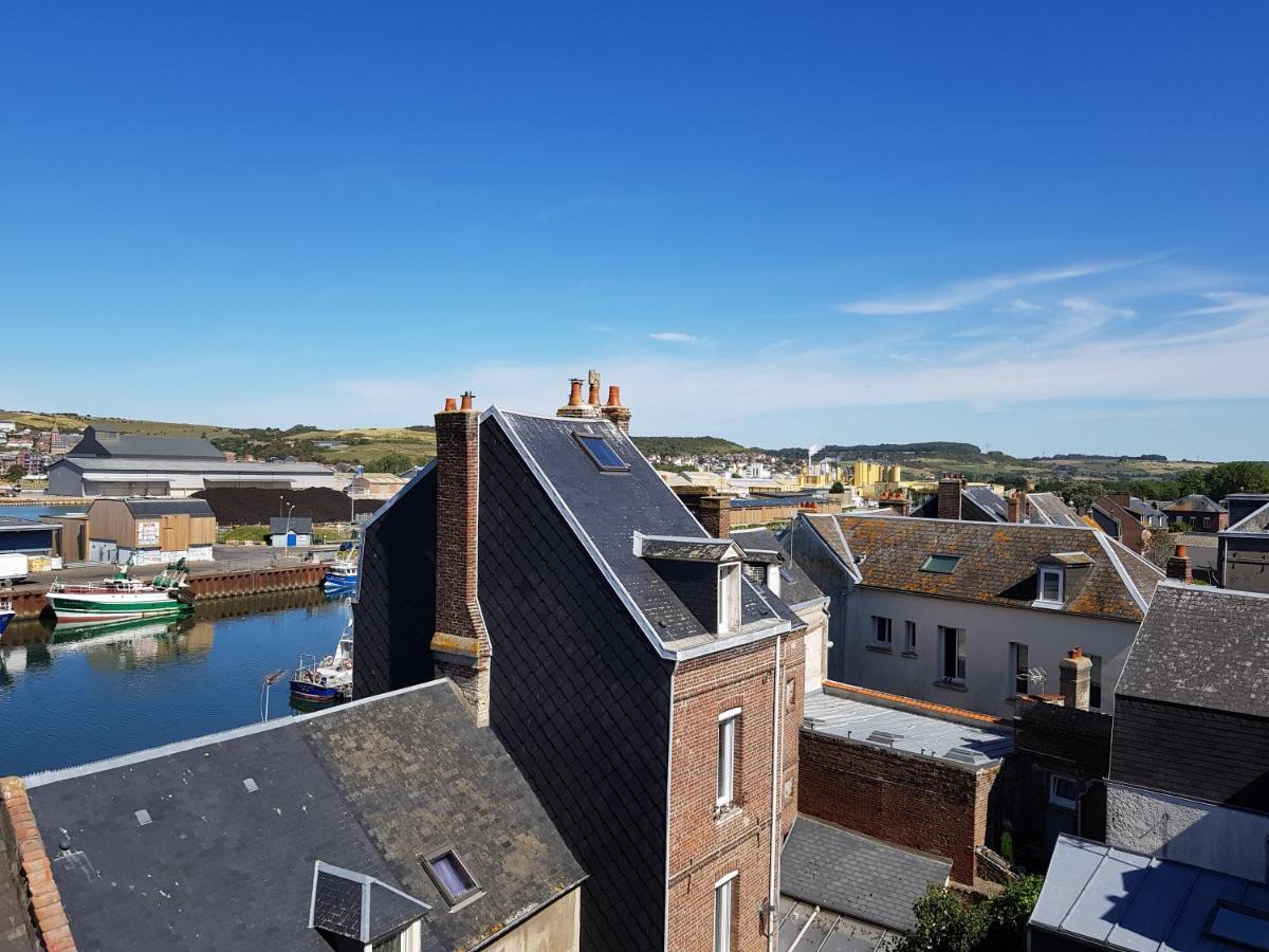 La Nacelle, classée 3 étoiles, vue dégagée port et mer Le Tréport Extérieur photo